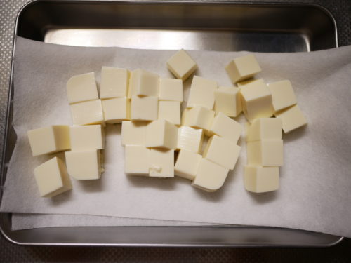サイコロ状に切った豆腐